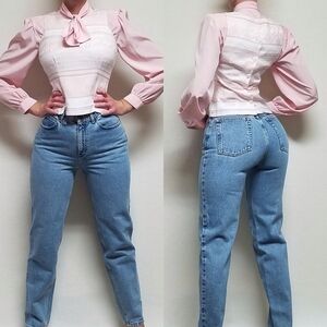 VINTAGE Jones New York Stone Wash Ribcage High Rise Light Wash Tapered Mom Jeans